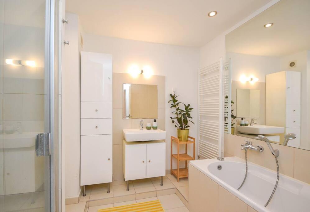 Old Town 2Br With Best View Bratislava Esterno foto